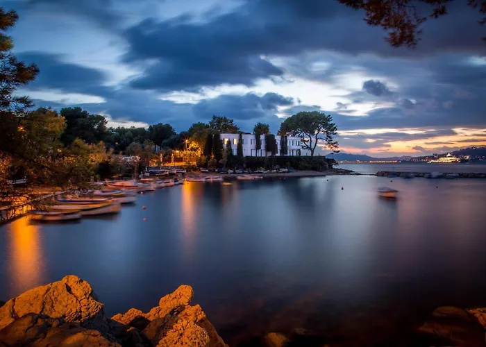 Le Cap St-charles - Spacieux Dernier étage - Terrasses - Climatisation - Parking * Juan-les-Pins