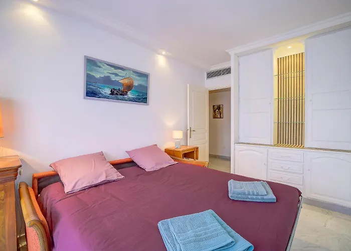 Le Cap St-charles - Spacieux Dernier étage - Terrasses - Climatisation - Parking Appartamento