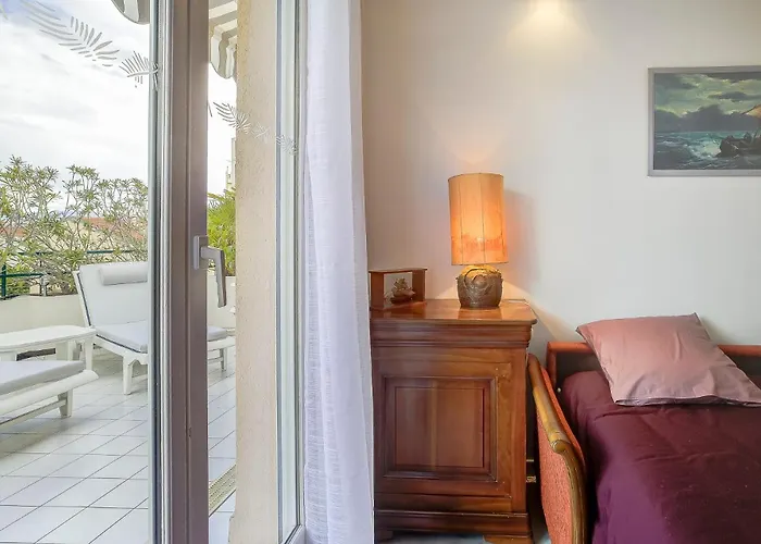 Le Cap St-charles - Spacieux Dernier étage - Terrasses - Climatisation - Parking *